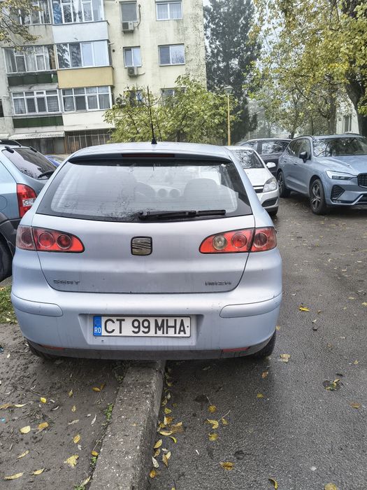 Vând Seat Ibiza pentru dezmembrări