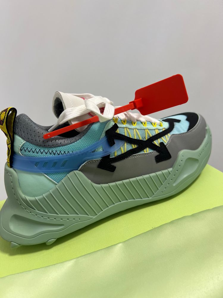 Adidasi off white odsy trainer