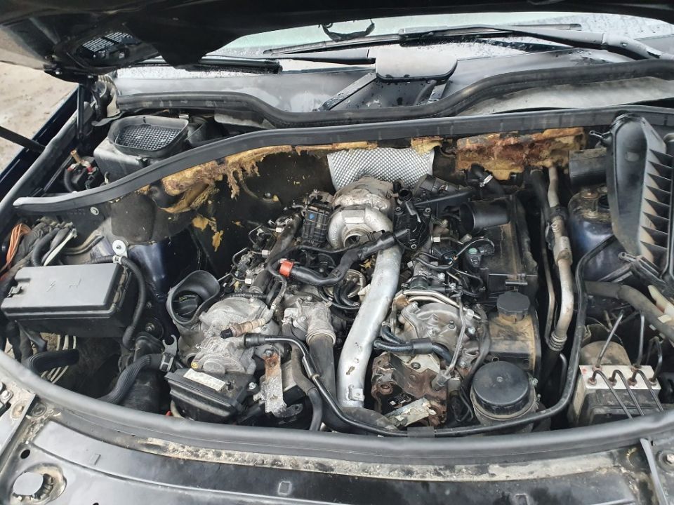 Dezmembrez Mercedes Ml w164 motor 3.0cdi 165kw 224cp cod om642 dezmembrari piese jante r19