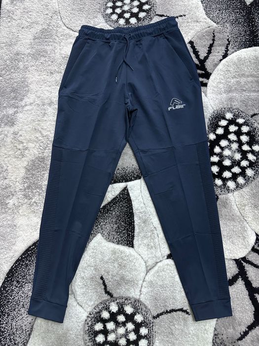 Мъжки екип на FLAIR