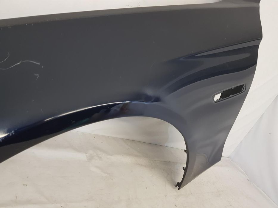 Aripa stanga fata BMW Seria 5 F10 F11 dupa 2010