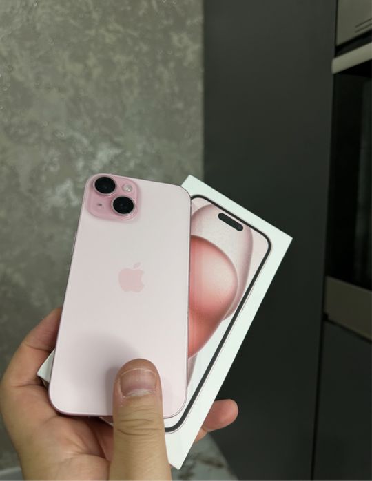 Iphone 15 розовый 128 гю