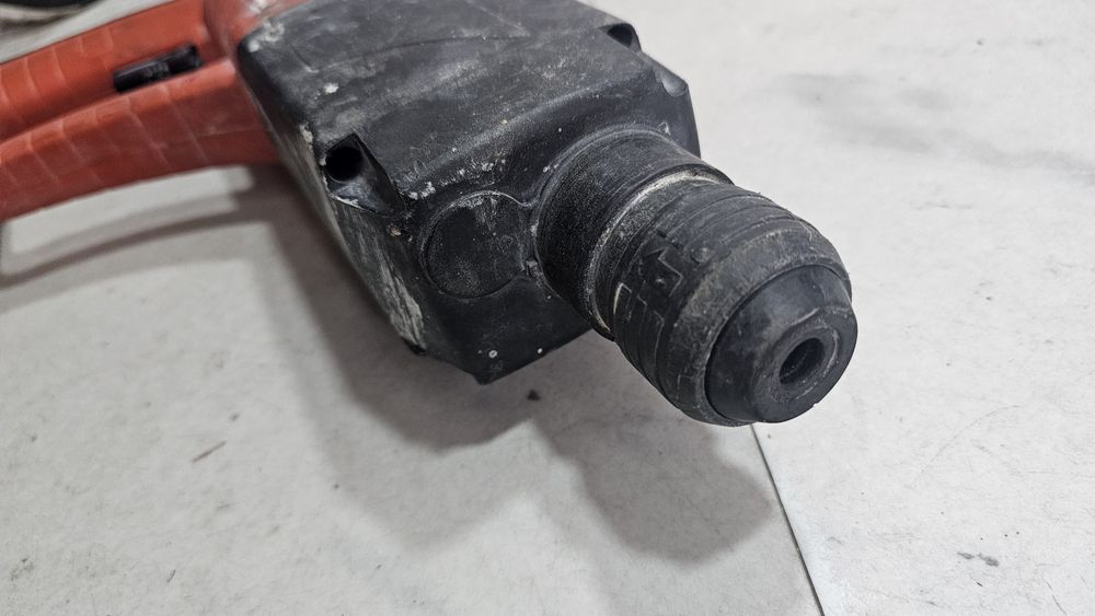 Перфоратор електрически Black & Decker KD650 /600W/