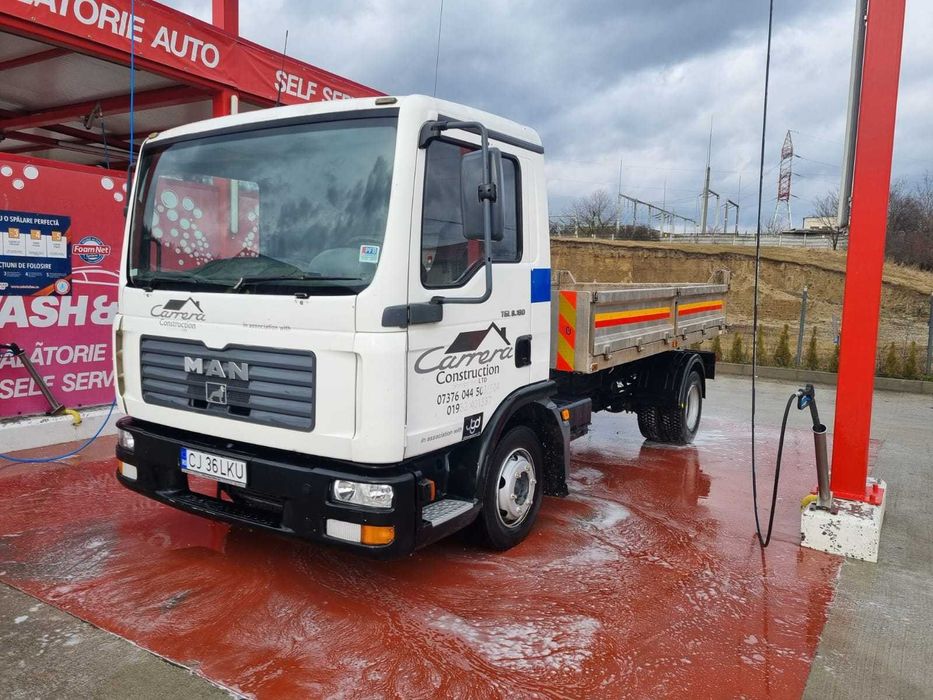 Servicii specializate pentru afaceri