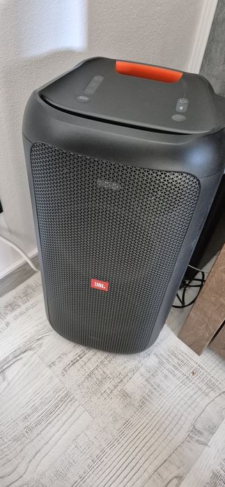 Jbl Partybox 100/ 2 bucati-Noi la cutie!