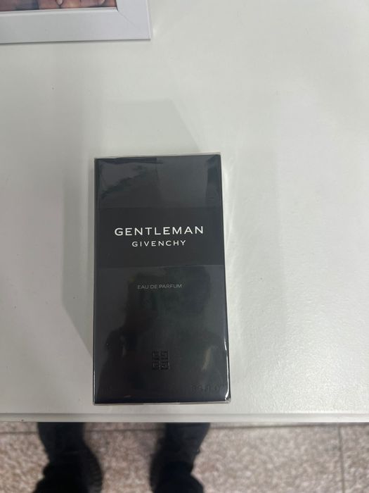 Vand, parfum GENTELMAN GIVENCHY 100% original