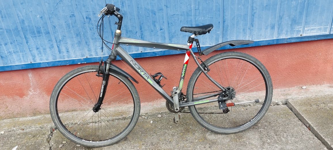 Bicicleta cadru aluminiu roti 28 shimano deore