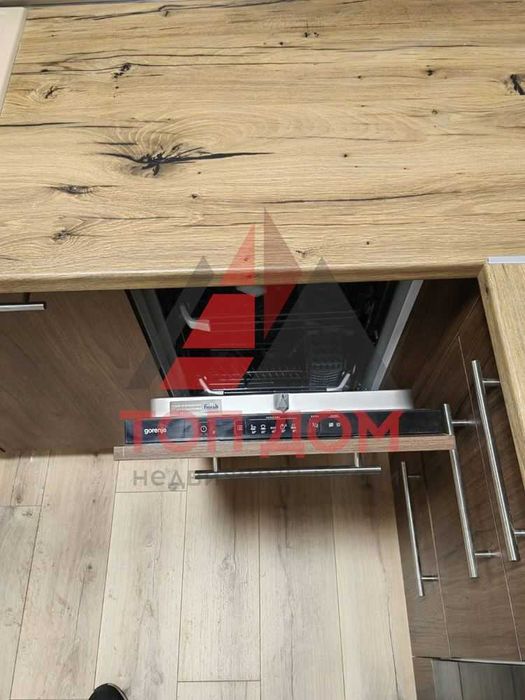 Дава се под наем Четиристаен апартамент в Варна, Лятно кино Тракия - 90 кв.м за 750 € - Снимка #2