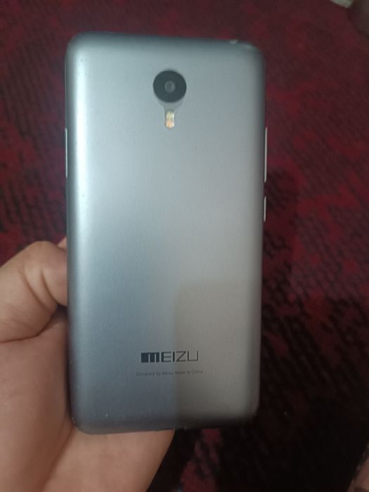 Срочно продам телефон