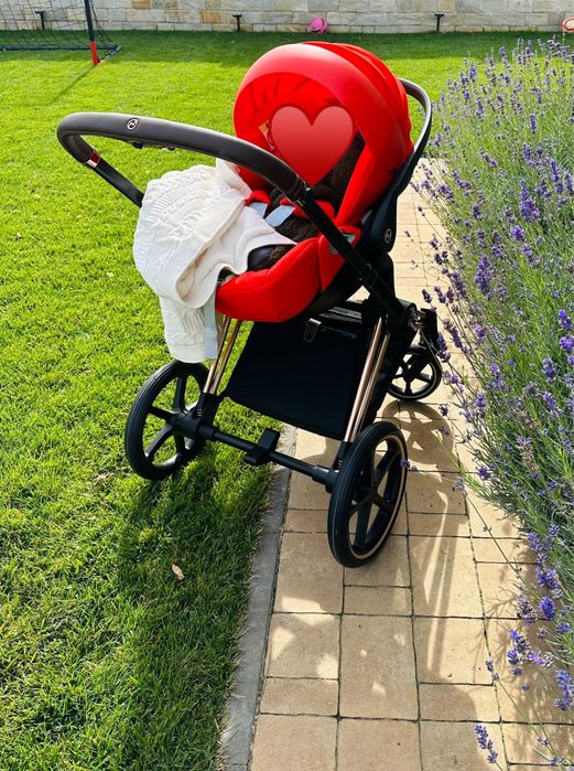 Стол за кола Cybex Cloud.