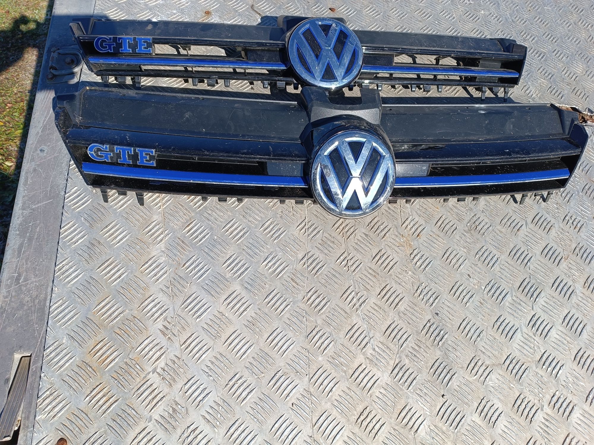 Решетка за Голф 7 нова,оригинална vw golf A7 hibrid
