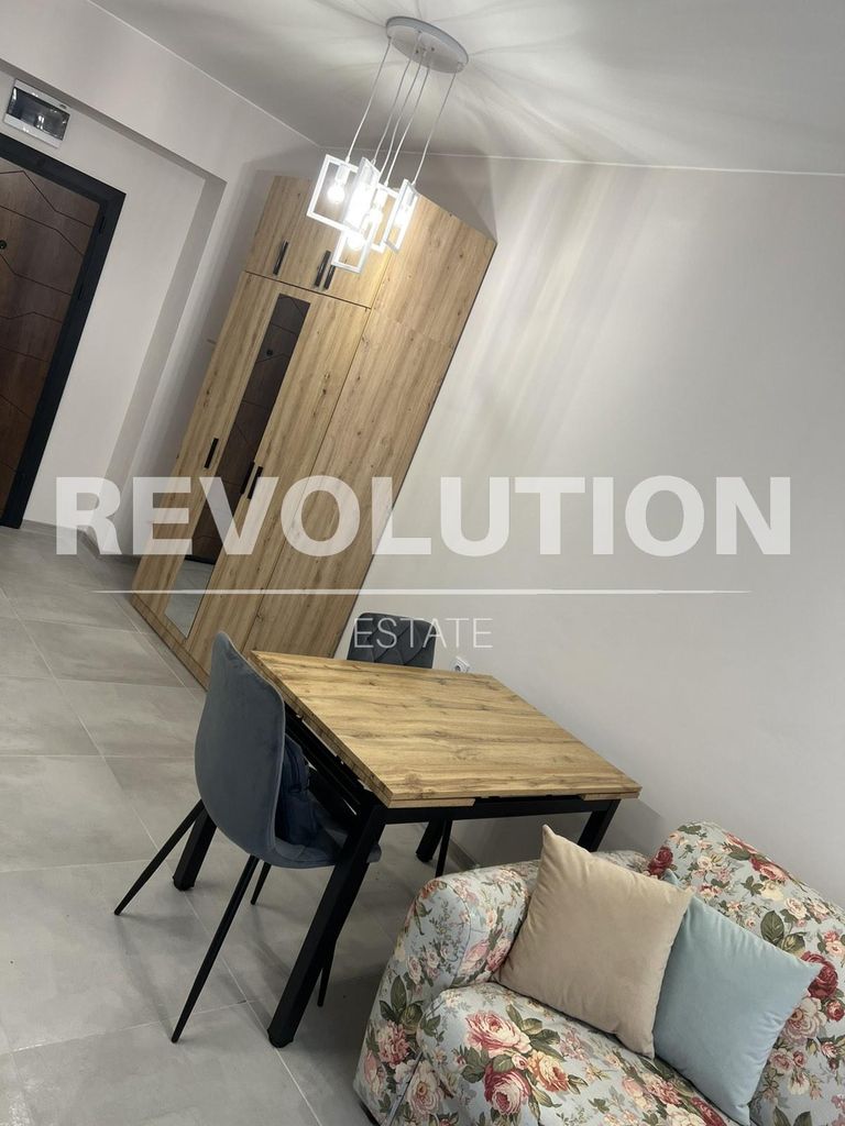 Дава се под наем Едностаен апартамент в Пловдив, Каменица 2 - 45 кв.м за 375 € - Снимка #2