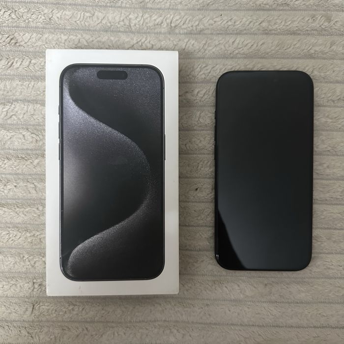 Продам Iphone 15 pro на 256 Gb