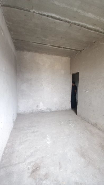 Сергели квартира 1  комната 3 этаж коробка