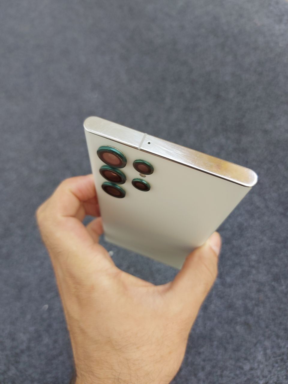 Samsung s22 ultra srochna pul kerak