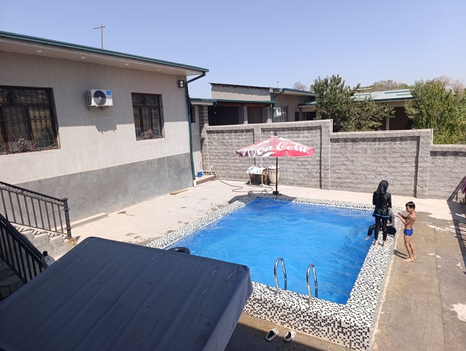 Дача сотилади. Юкори Чирчик Красногорск этагига 5км