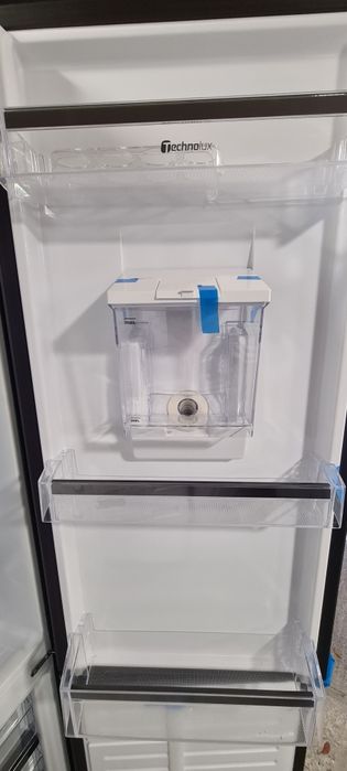 Чисто Нов Комбиниран хладилник с фризер Tehnolux 180см Клас А (D)
