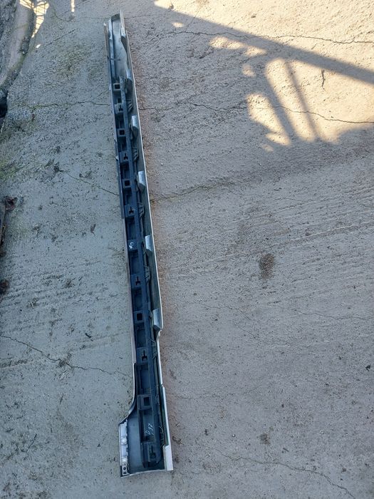 Prag Ormament plastic stanga vw Passat b8 break