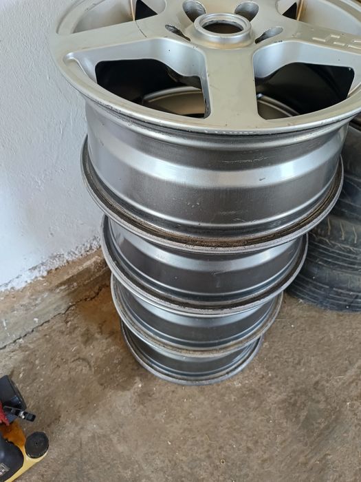 Диски 4 шт ₽15 в идеальном состоянии