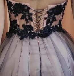 Бална рокля с 2 вида тюл