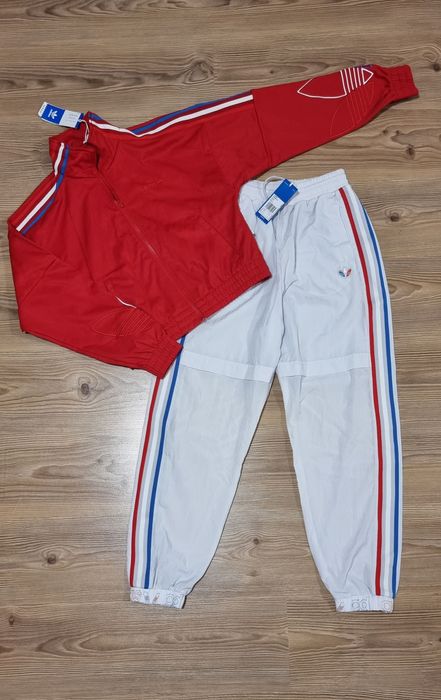 Анцуг Adidas p. S панталони яке сако