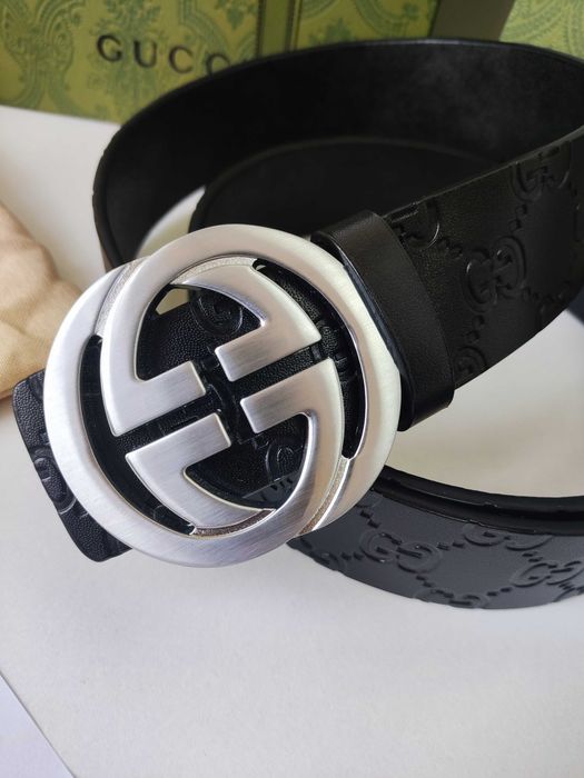 În stoc Curea pentru bărbaț, femeie piele 46-32