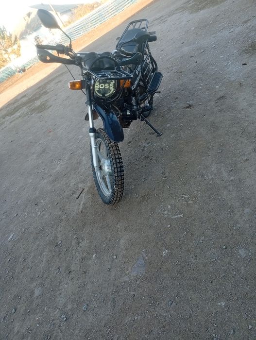 Продам мотоцикл яки 200 куб в хорошем состоянии ил обменяю на айфо14н