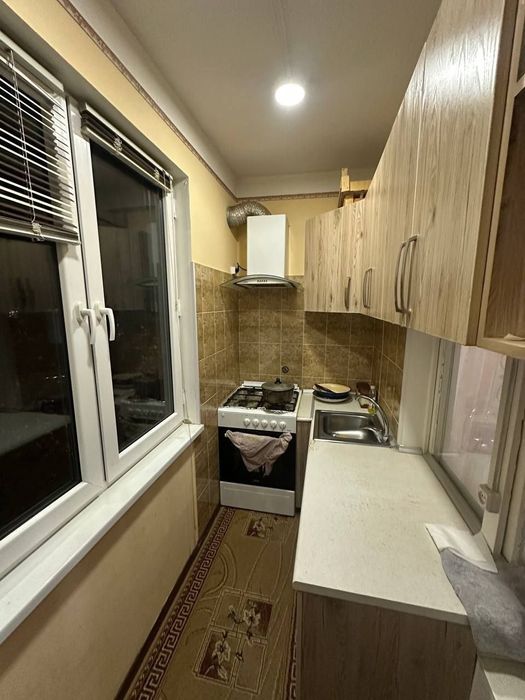 Ялангач. 2/3/4.  1,5×3. Балкон.