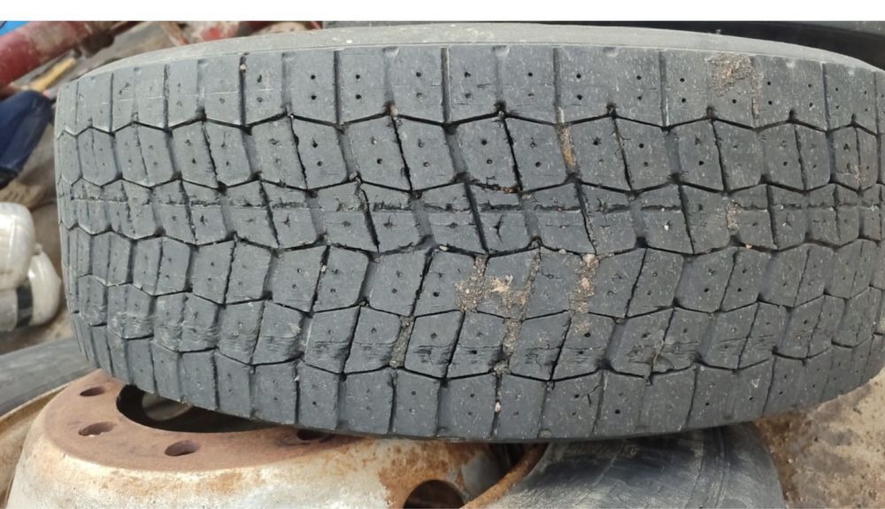Грузовые шины б/у