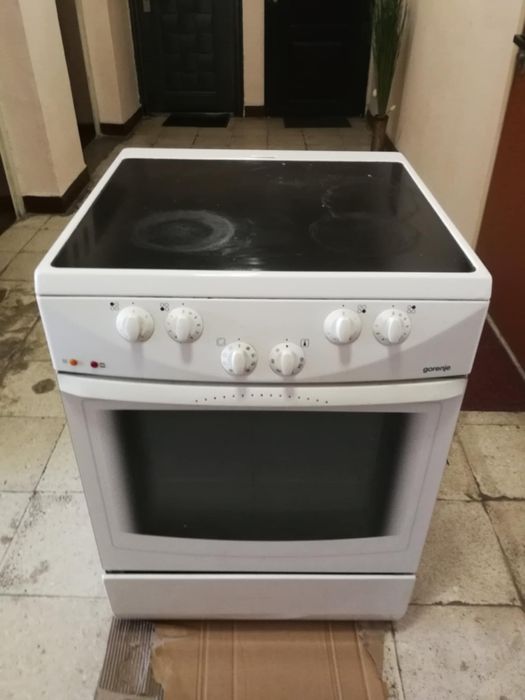 Готварска печка GORENJE (EC-7705W / EC-67120BW)