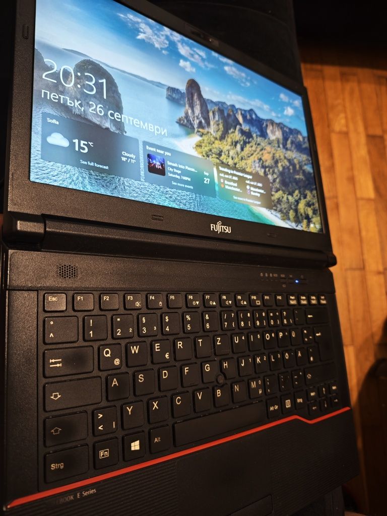 Лаптоп Fujitsu Lifebook E546