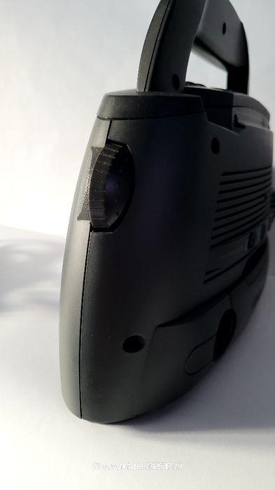 Aparat radio Grundig Boy 240 cu 4 lungimi undă