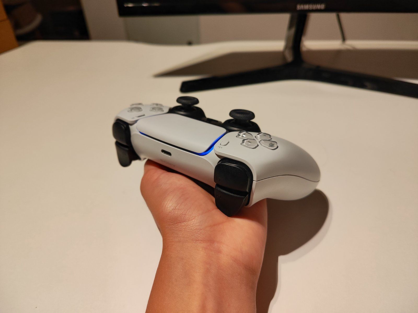 Playstation 5 (Ps5 слушалки и джойстик) с гаранция