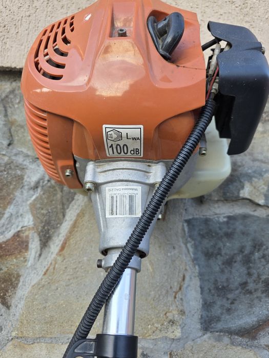 Cositoare Ruris DAC 210 pe benzină