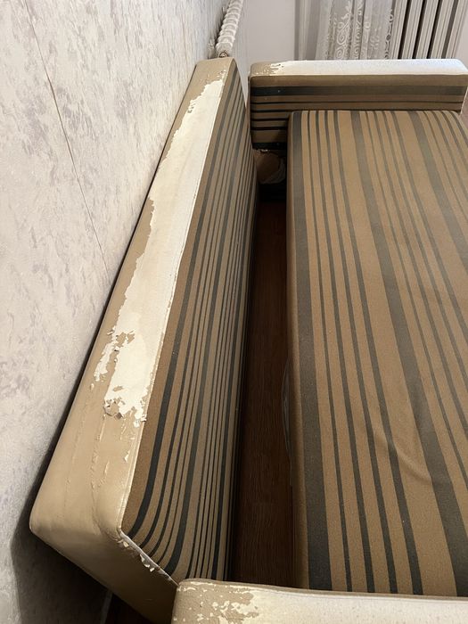 Отдам диван типа тахта