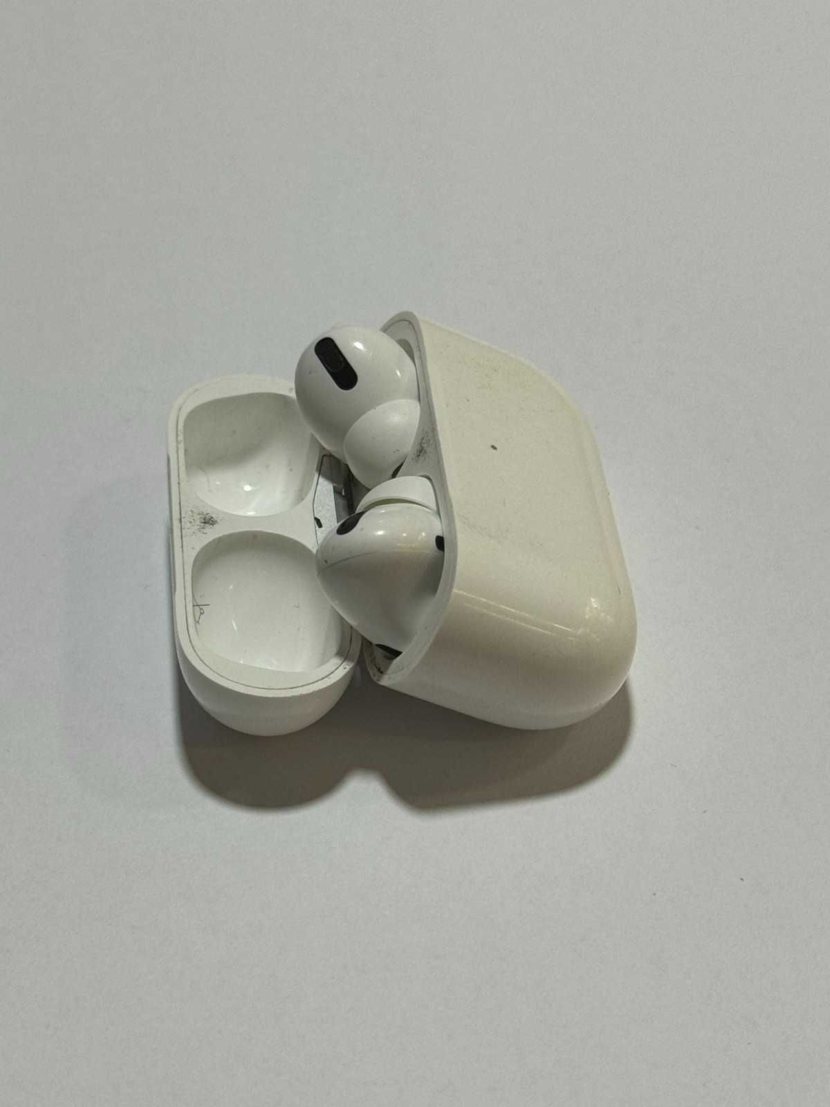 Продавам Apple Air Pods 2 Pro