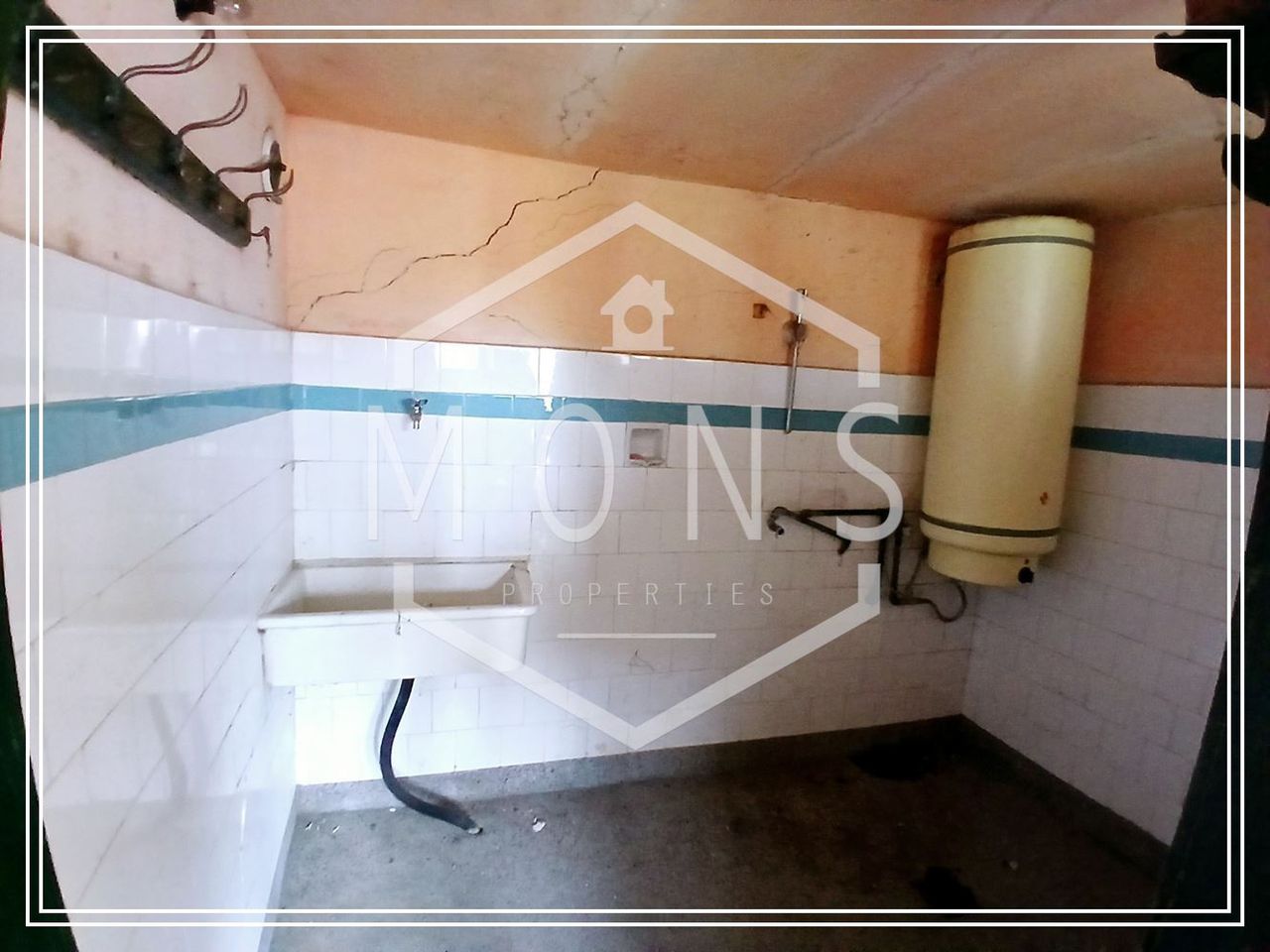 Продава се Къща в с. Сенник, Област Габрово - 200 кв.м за 211 €/кв.м - Снимка #5