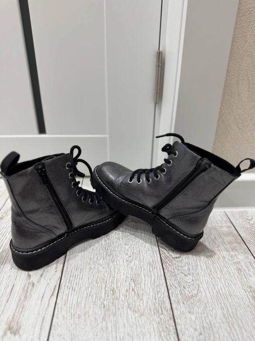 Продам ботинки H&M для девочки