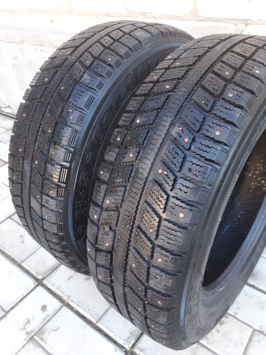 Продам резину зимняя 185 на 65 диам.14 б/у в хорошем состоянии,шипован