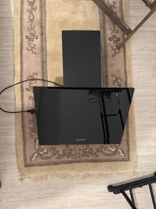 Hota de bucatarie din sticla