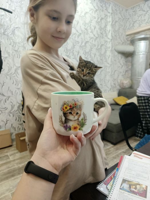 Пристраивается в любящие ручки