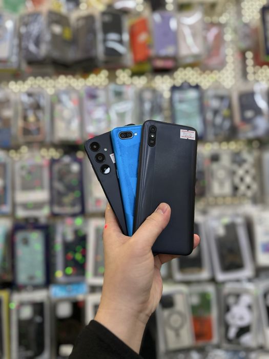 Телефоны разные