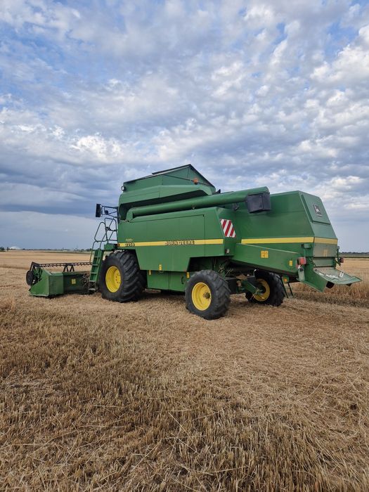 Combina John deere 2258