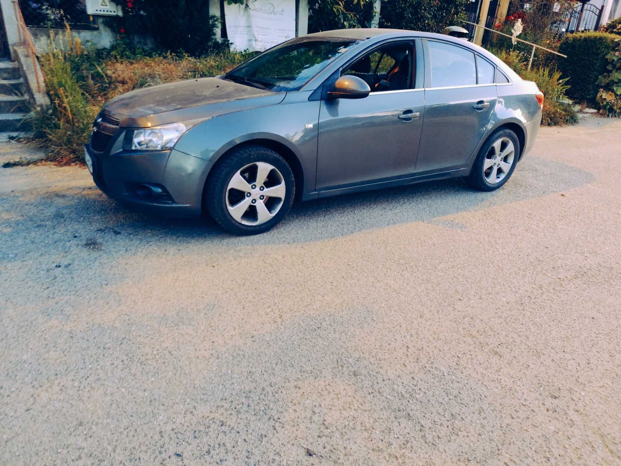 Vand Chevrolet Cruze diesel,an 2010 in stare buna de functionare
