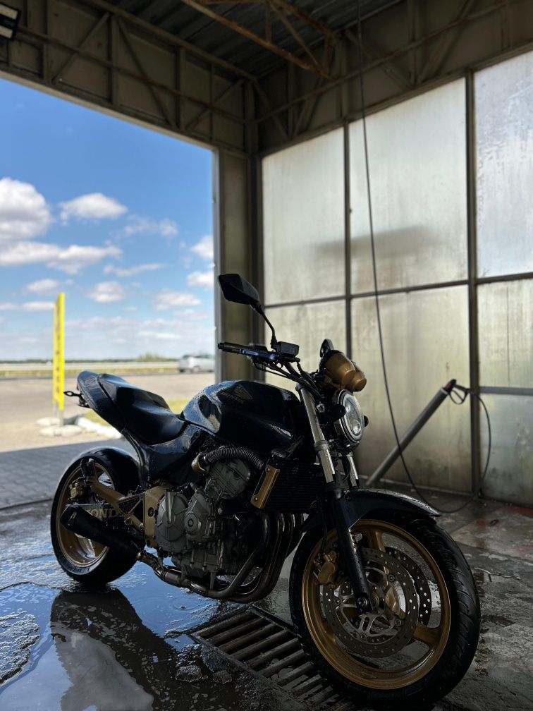 Honda Hornet 600 – 2002 | 2400€ ușor negociabil