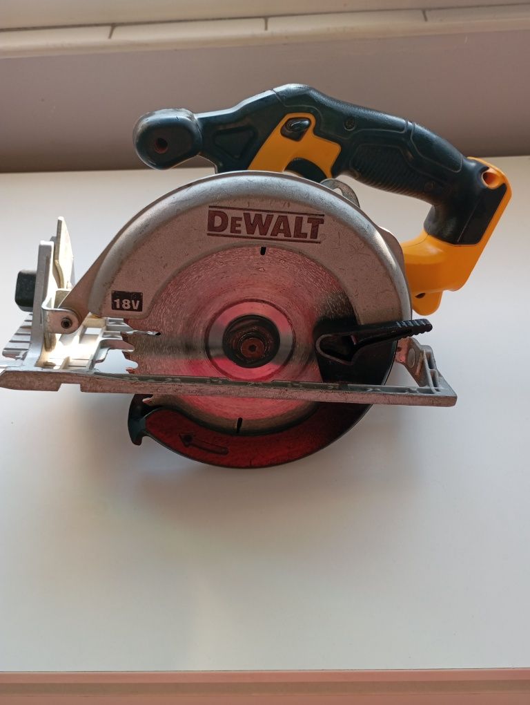 Dewalt Ръчен циркуляр D-65509