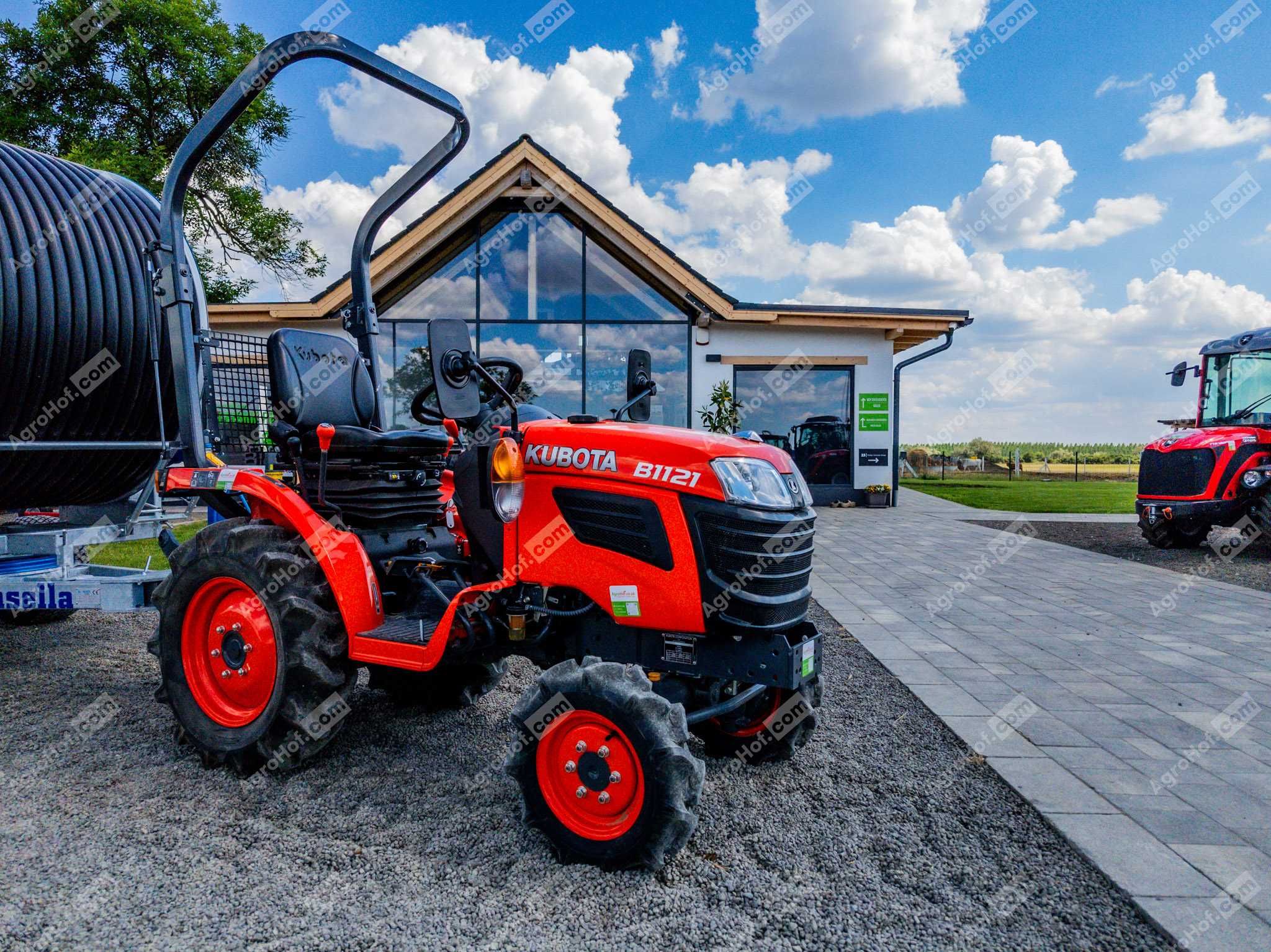 Kubota B1121 - Tractor nou