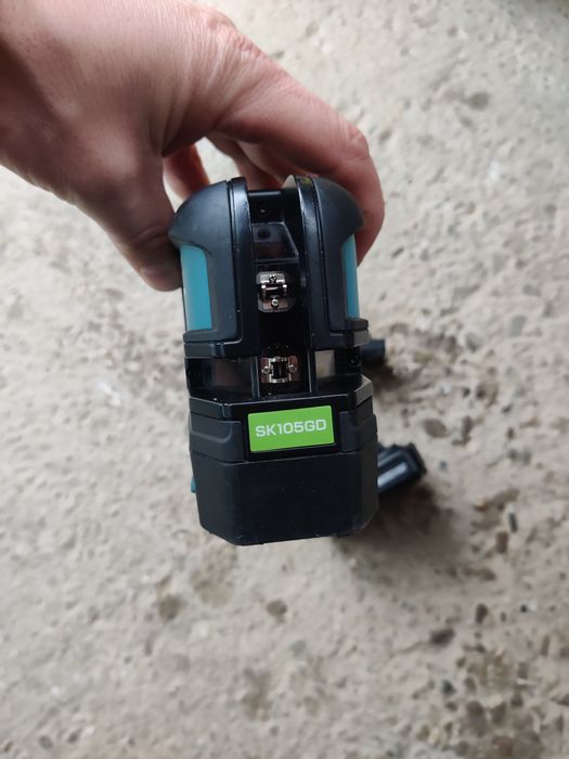 Nivelă Laser Makita SK105GD verde