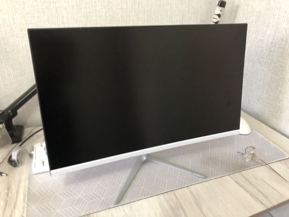 Монитор 180 герц
