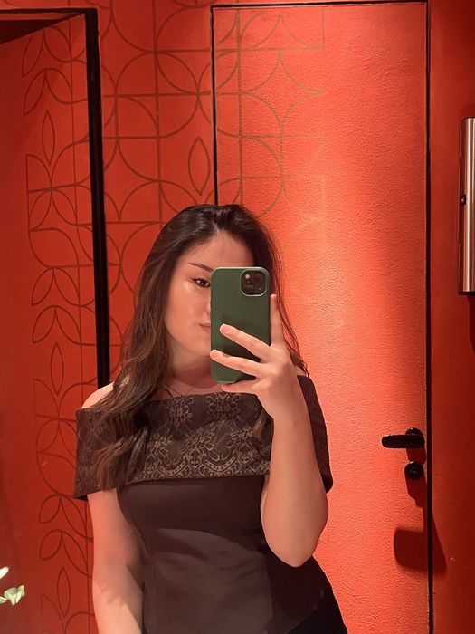 топ в коричневом цвете